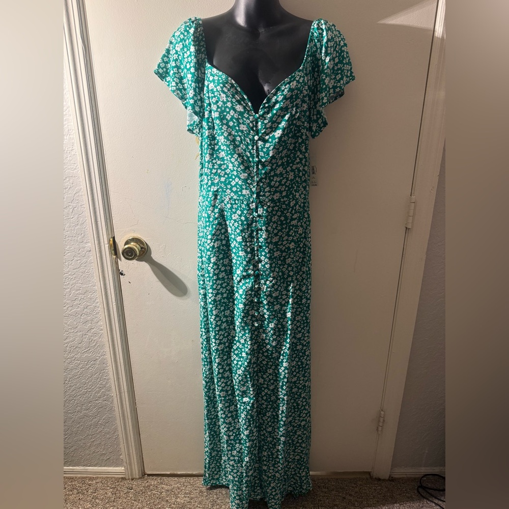 Elegant Green Floral Strapless Dress